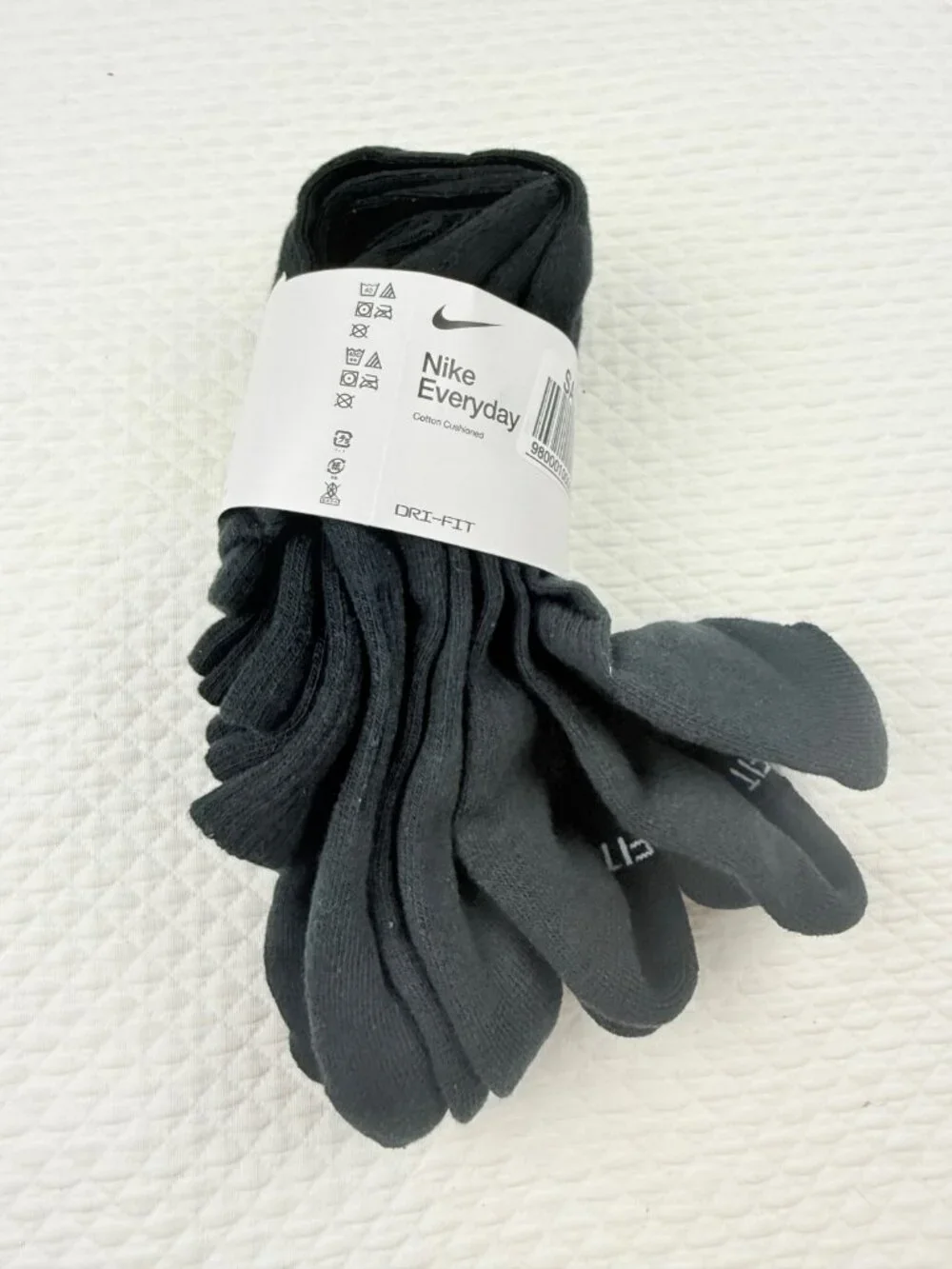 Nike Everyday Plus Dri-FIT Adult Unisex Cushioned 4 Pack Crew Socks Mens L (8-12